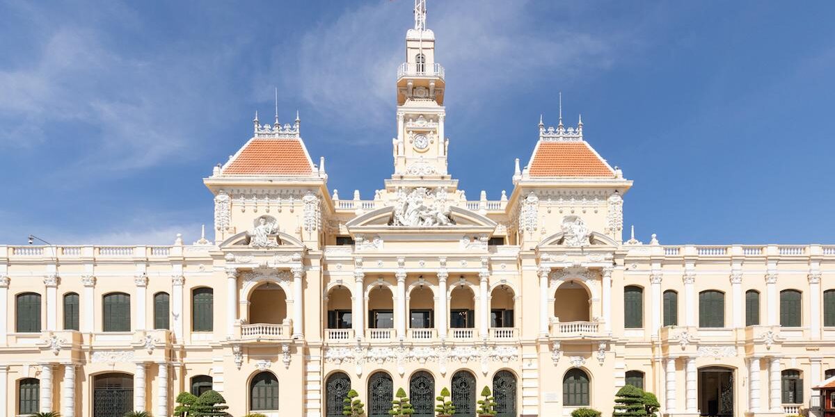 Uy-ban-nhan-dan-thanh-pho-ho-chi-minh-1